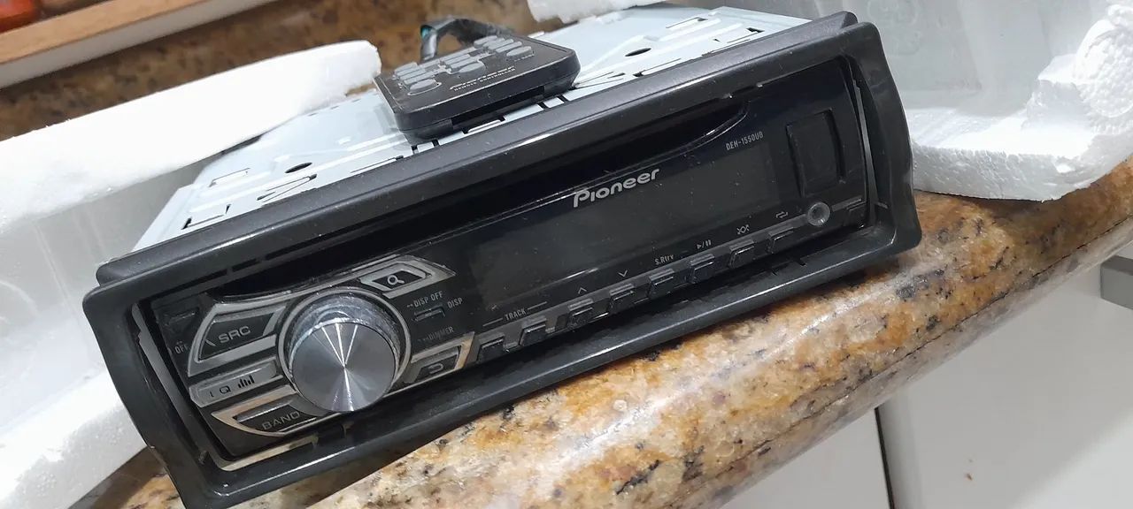 PIONEER DEH 1550 UB COM USB