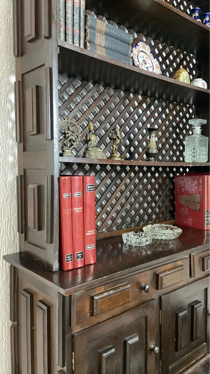 Estante Cristaleira Madeira Maciça  - Imbuia - Foto 4