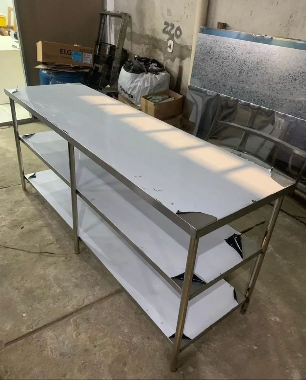 Bancada de Aço Inox com Prateleiras