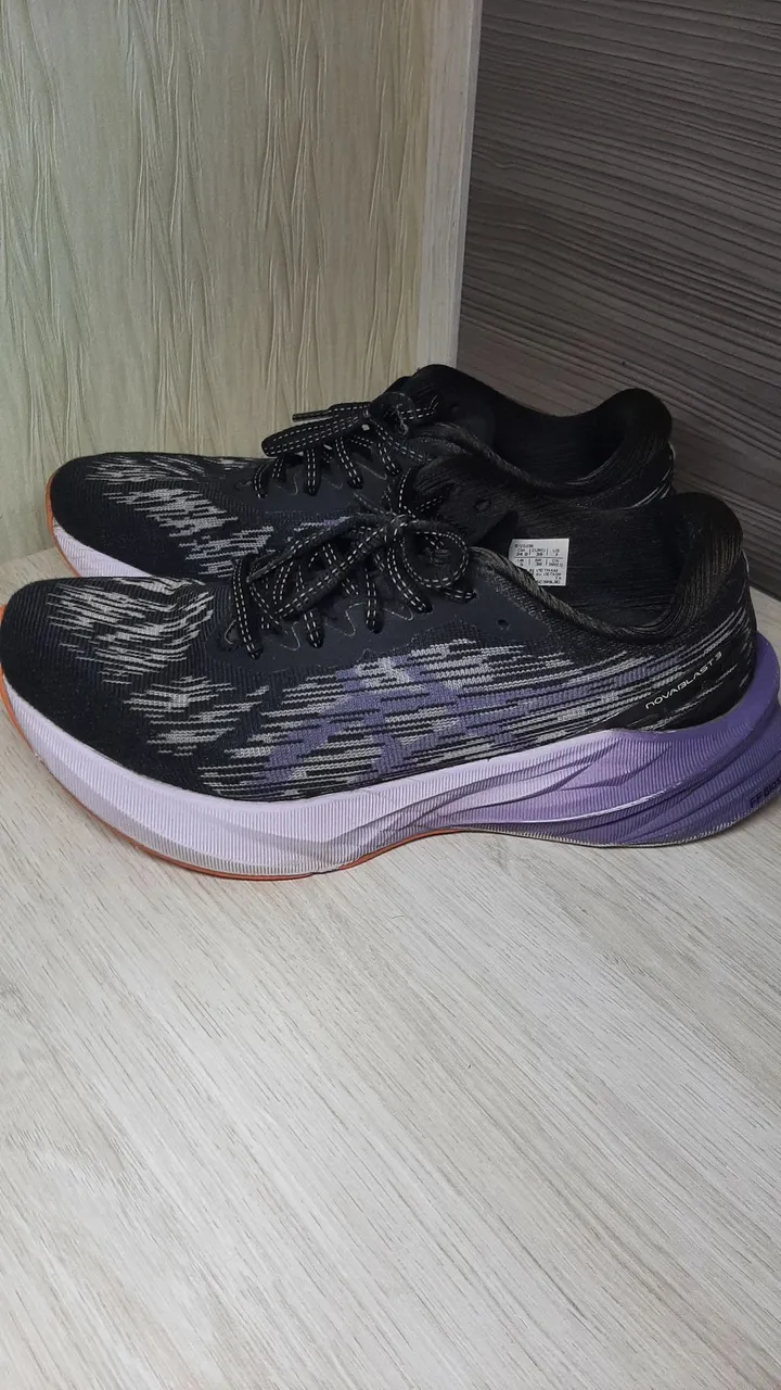 Tênis Asics Novablast 3, original, n.36
