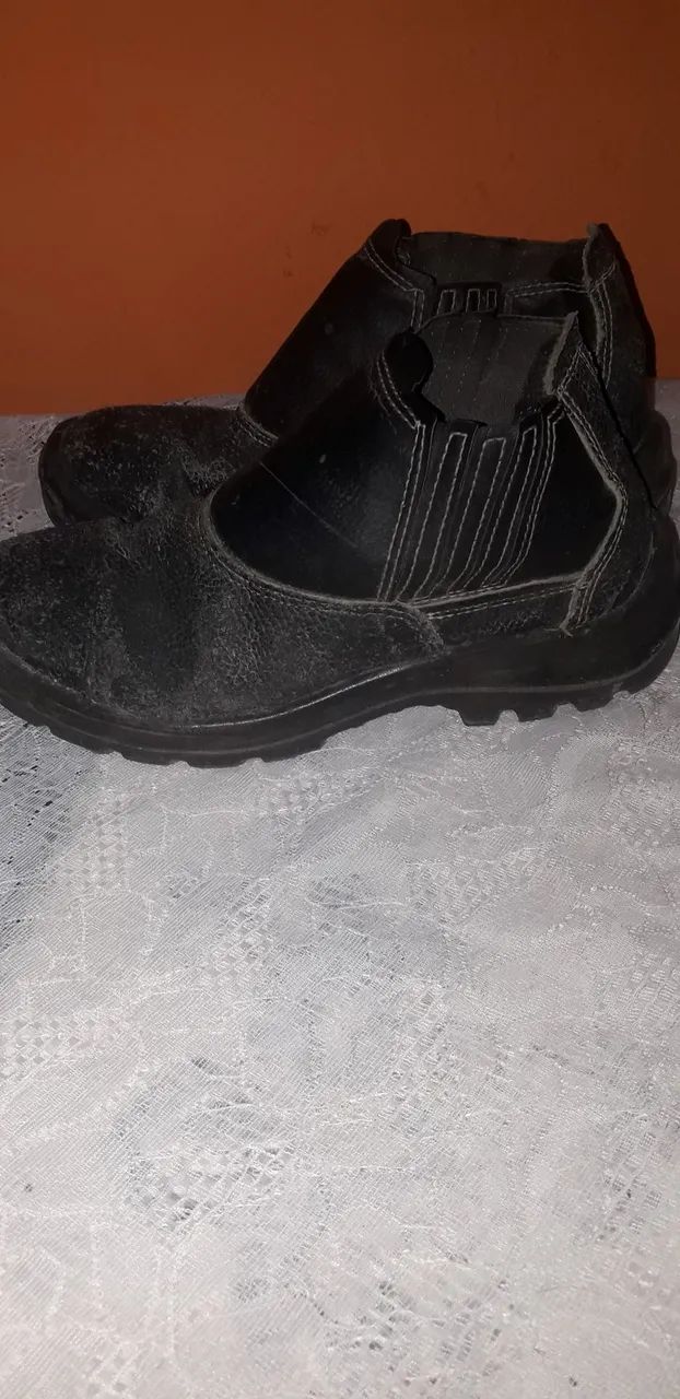 Bota de segurança vulcaflex. 64290273363970121