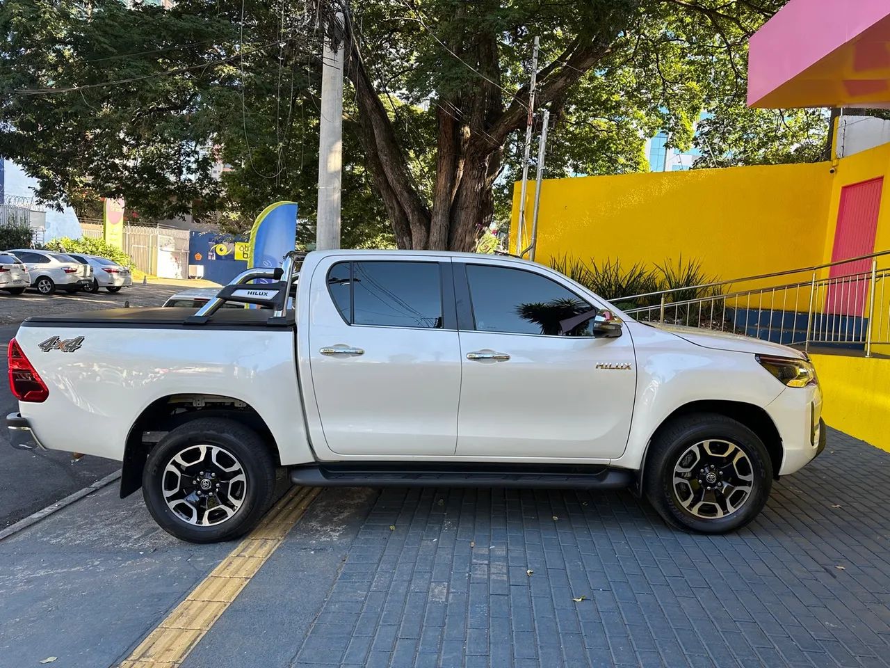 Vendo Hilux SRX 2022  - Foto 3