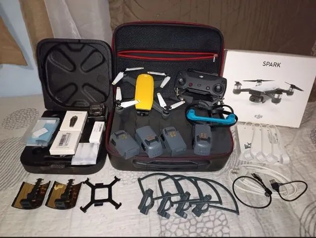 Drone DJI Spark + Controle + Acessórios Fly More 3200