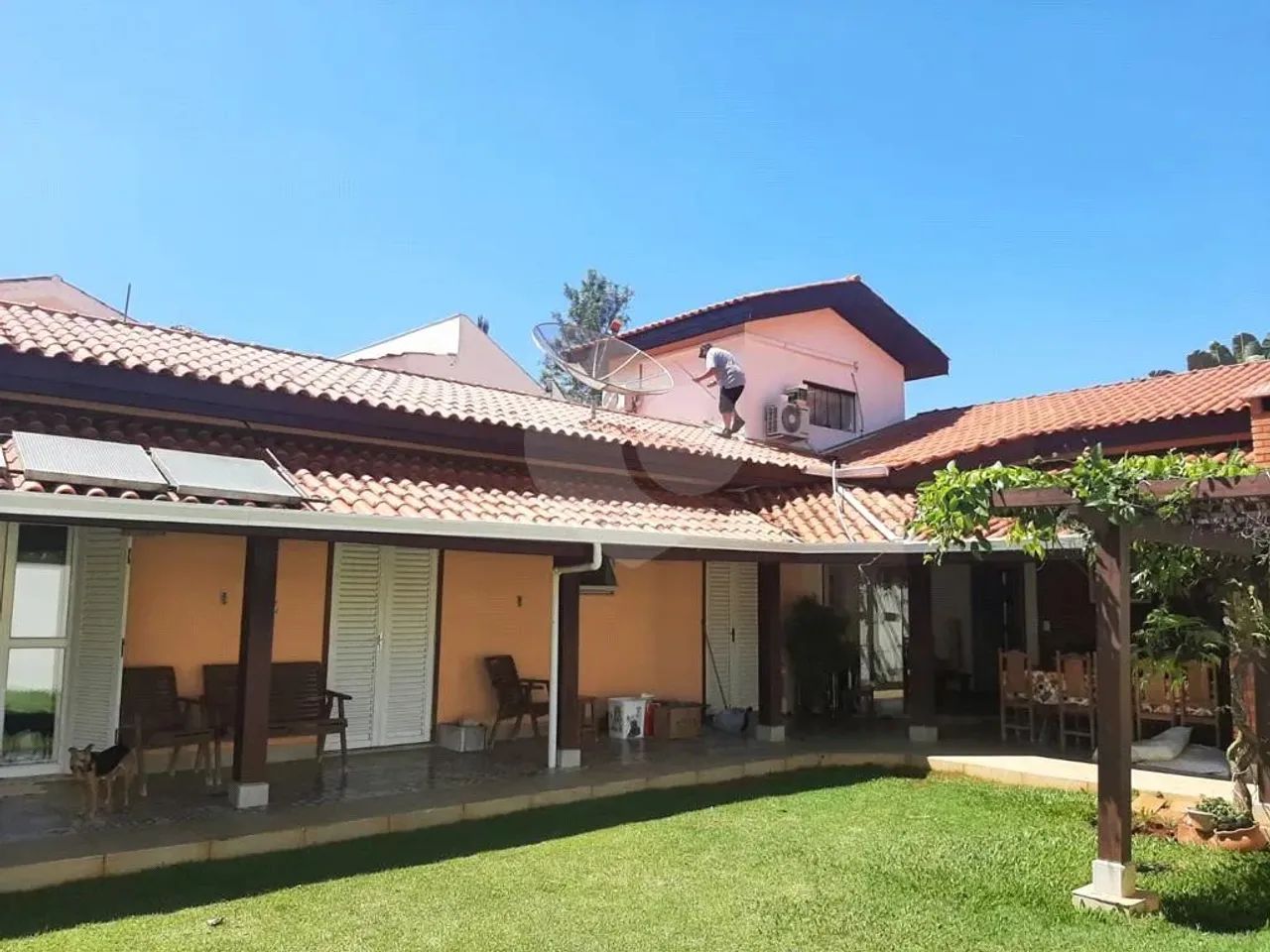 Casa à venda com 4 quartos, sendo 3 suítes, no condomínio Eco Clube Vivendas do Lago, Soro