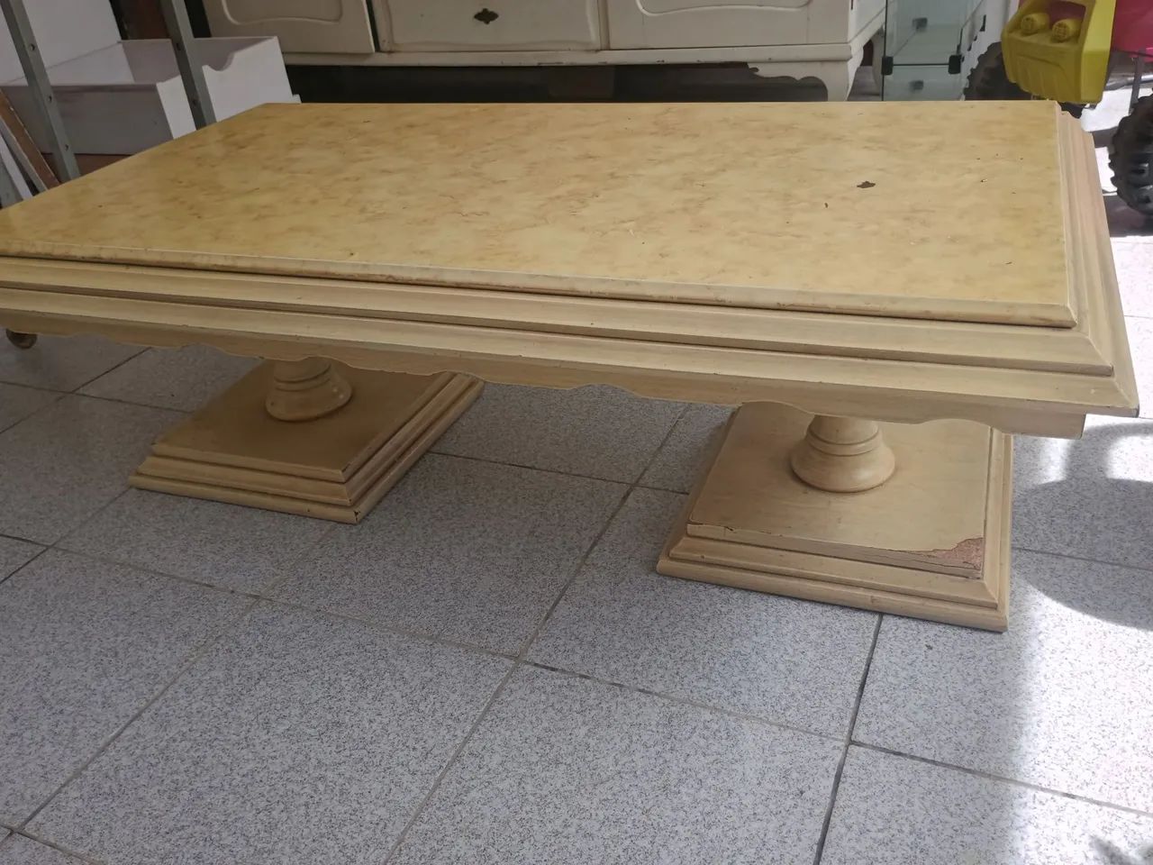 Mesa mesinha de centro antiga vintage clássica em madeira