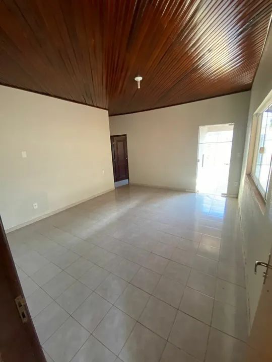 Casa a venda no Setor Aeroporto de 05 Quartos proximo a caixa econômica. - Foto 4