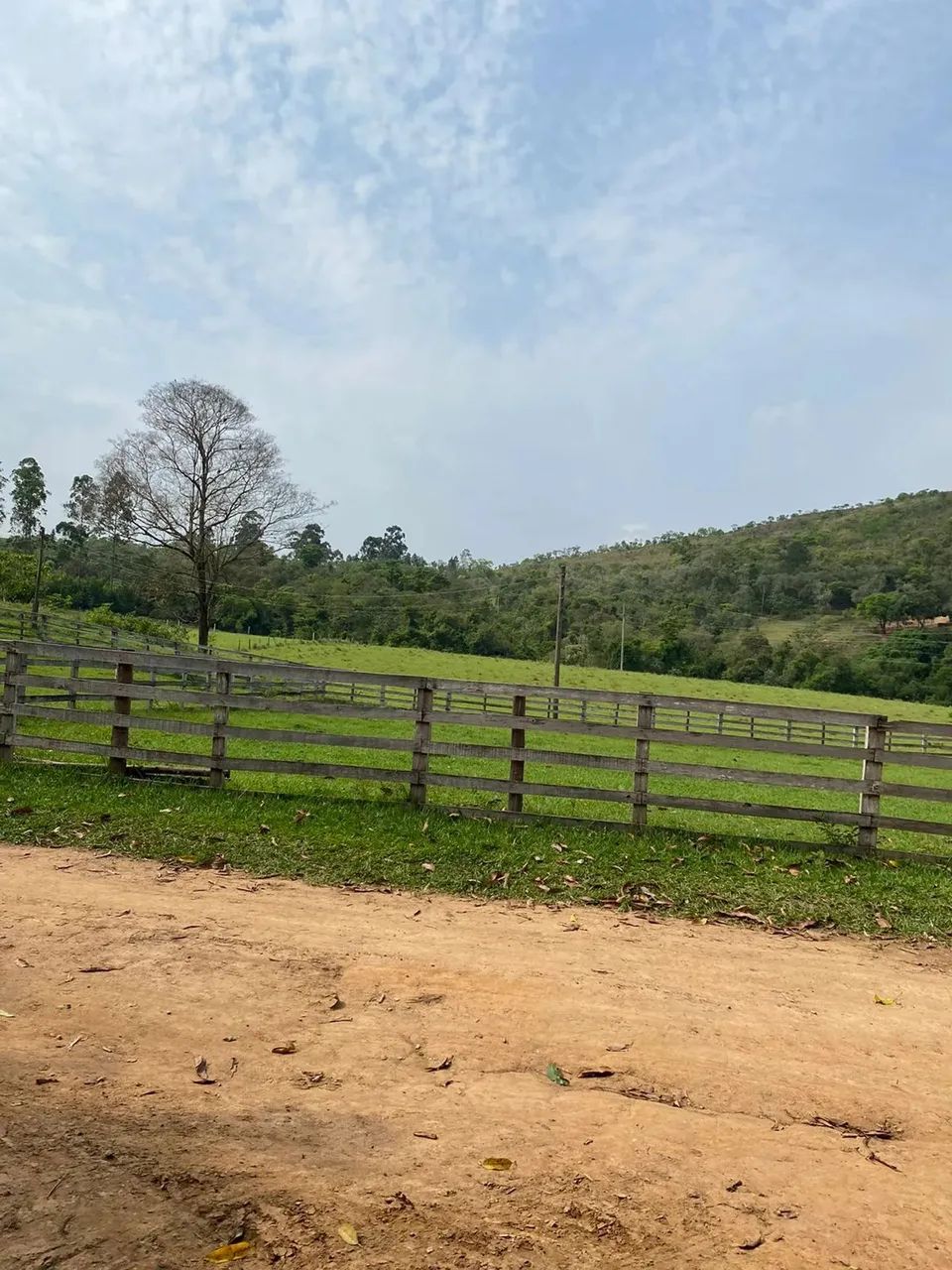 "Alumínio espera por você: invista em terrenos com grande potencial!"
