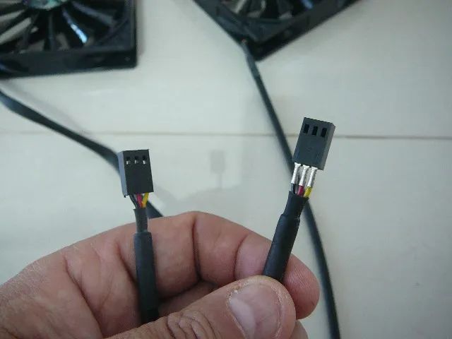 2 Cooler 120mm - Aerocool - Shark (defeitinho - mostruário) - Foto 6