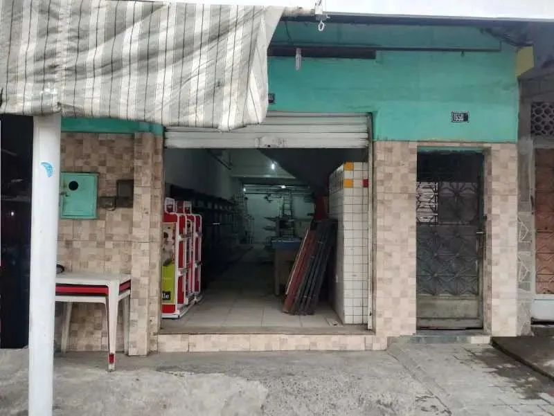 Loja : / Comercial / Éden