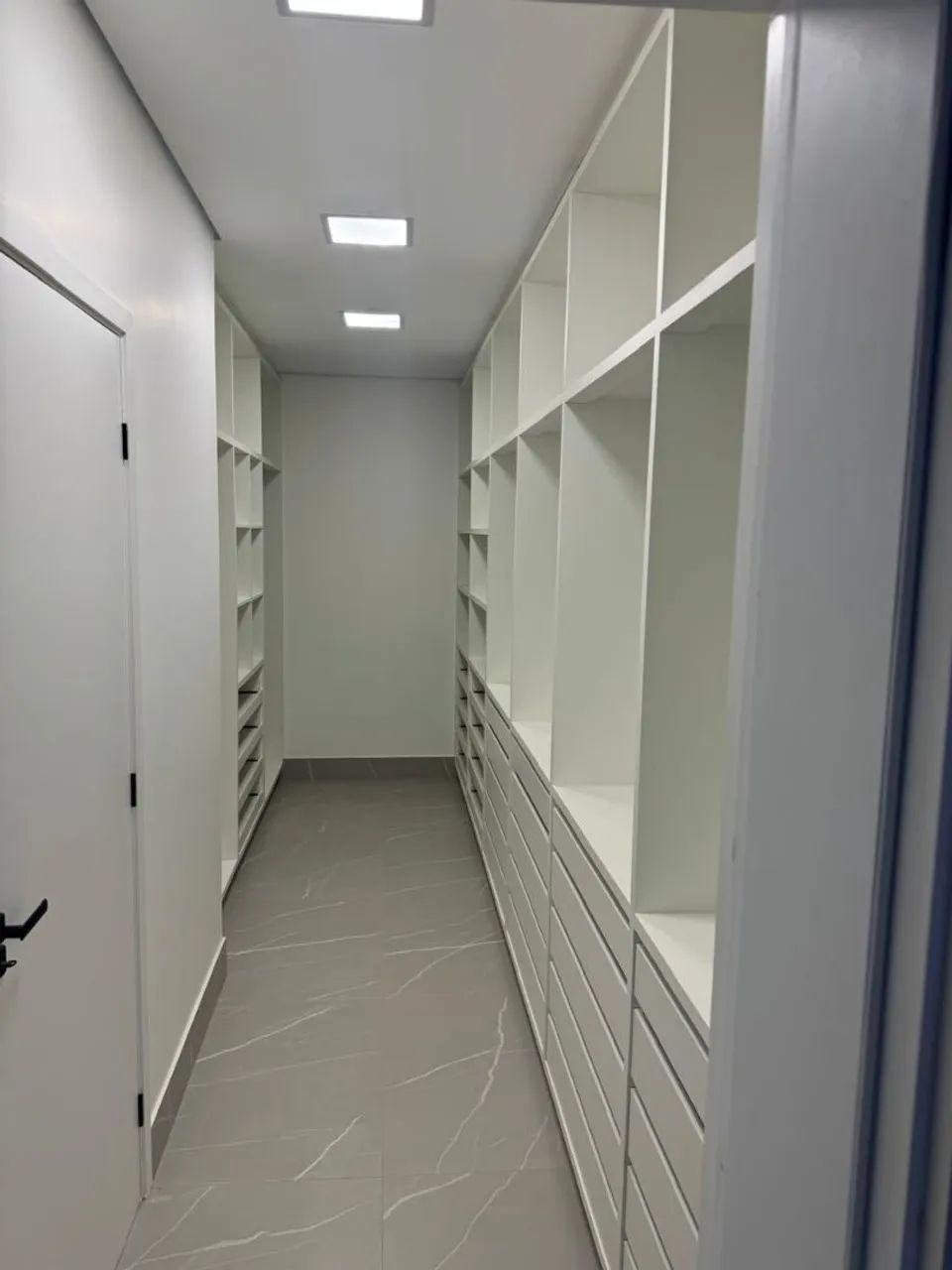 Modulos de Guarda-Roupa e closet 100% mdf  Branco  - Foto 3