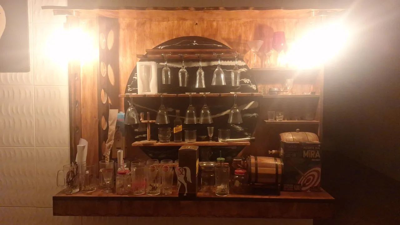 Barzinho rústico para comércio