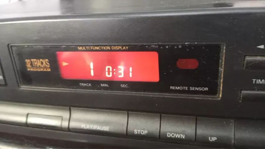 Cd Player Cce Lx-10 Perfeito Funcionamento Sem Controle #av (Usado) - Foto 3