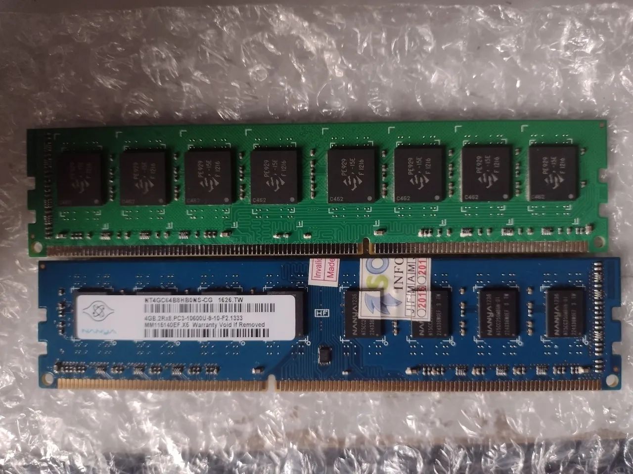 2 Memórias RAM Nanya 4GB DDR3 1333MHz