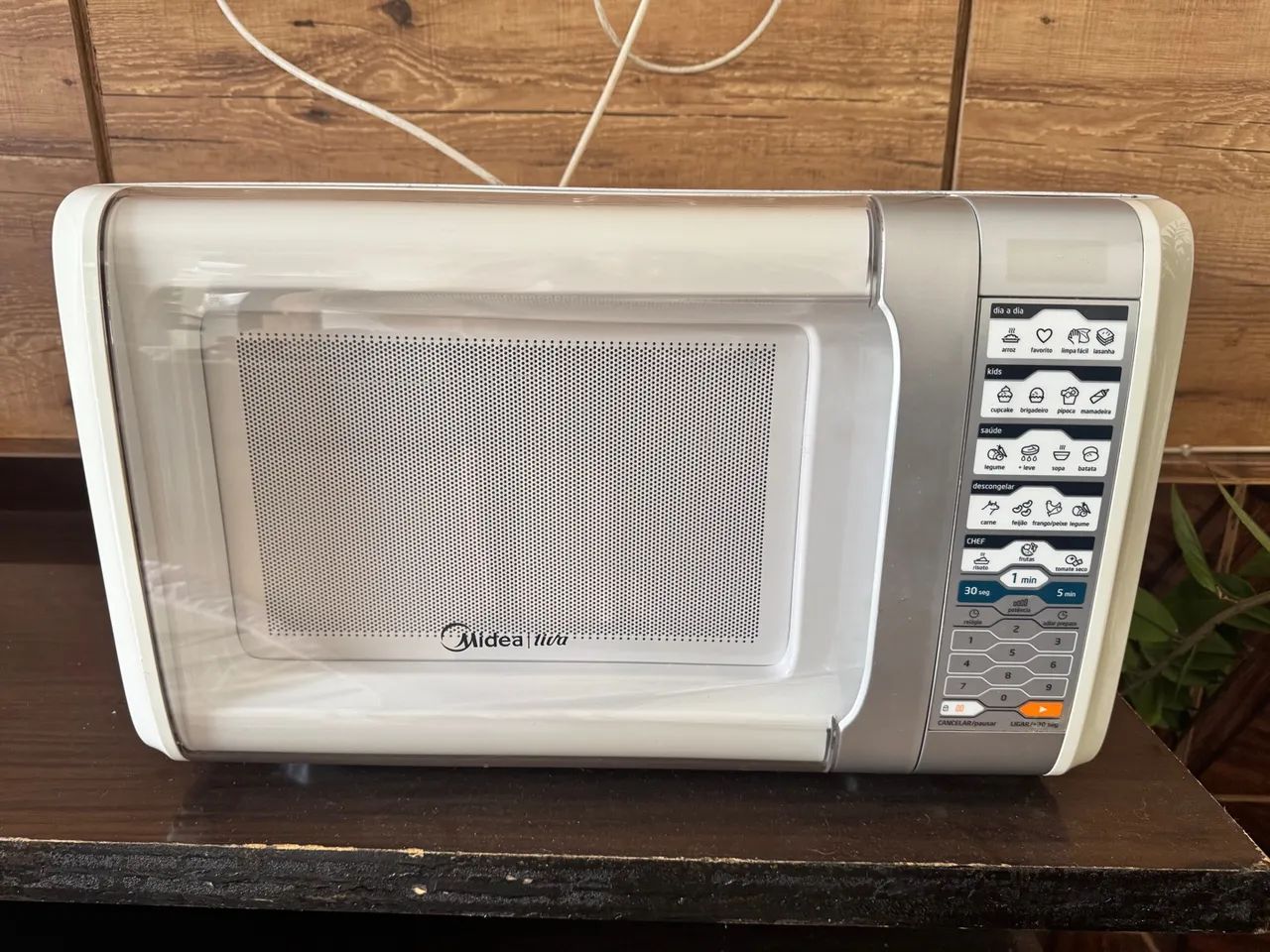 Micro-ondas Midea 30 Litros