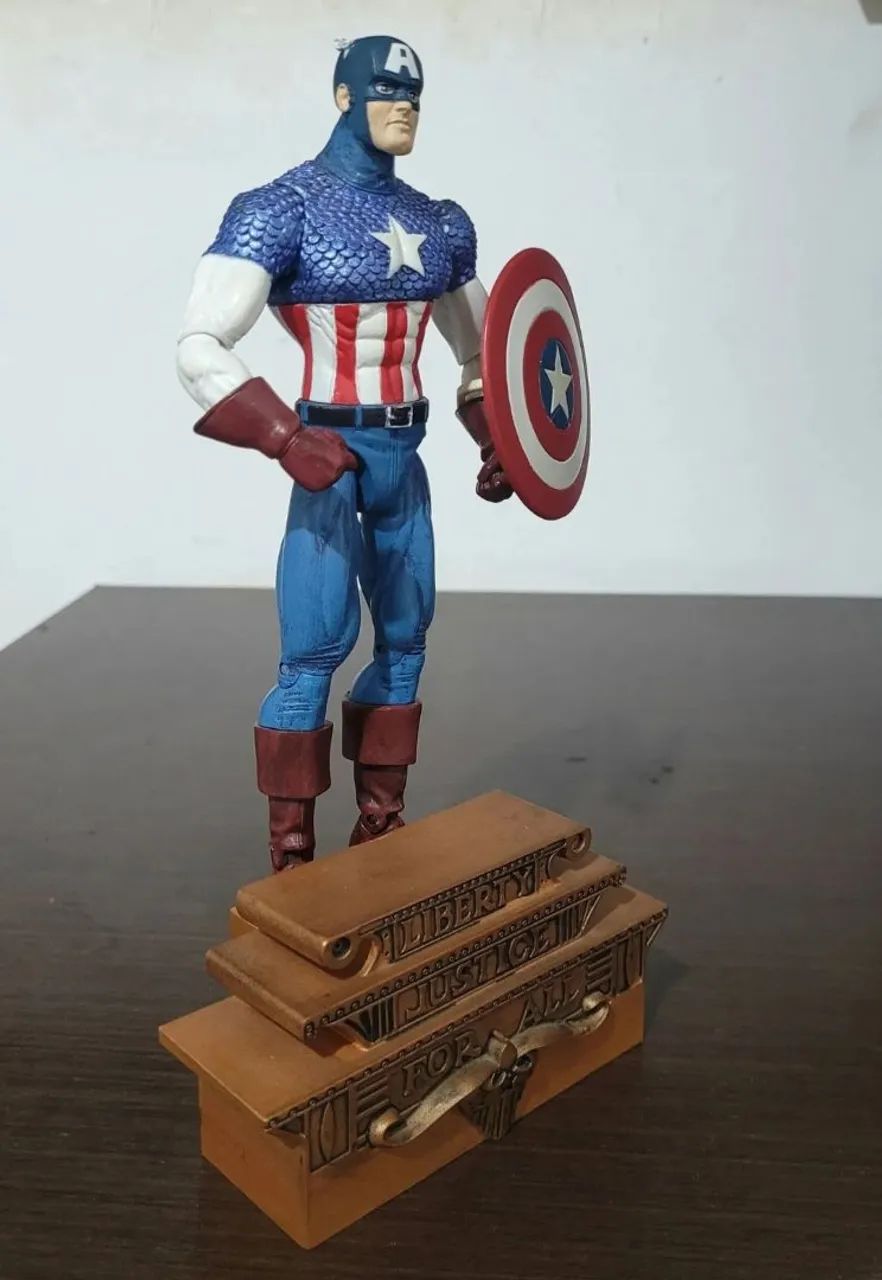 Capitão América Marvel Diamond Select Toys  - Foto 3