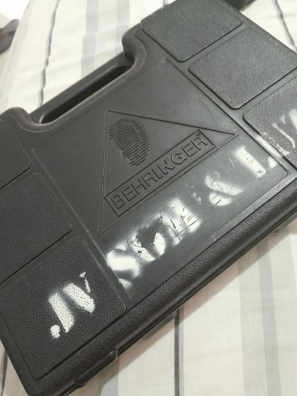 Maleta profissional microfones Shure + Behringer + - Foto 6