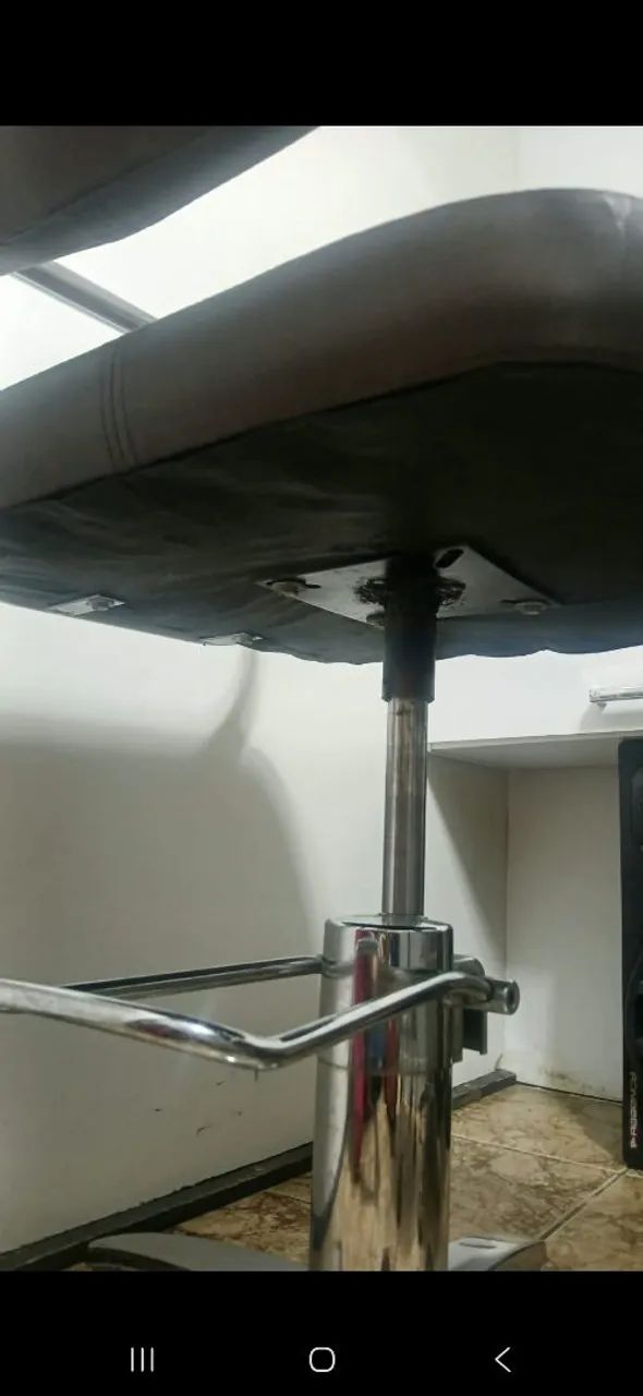 Cadeira para salão semi nova - Foto 3