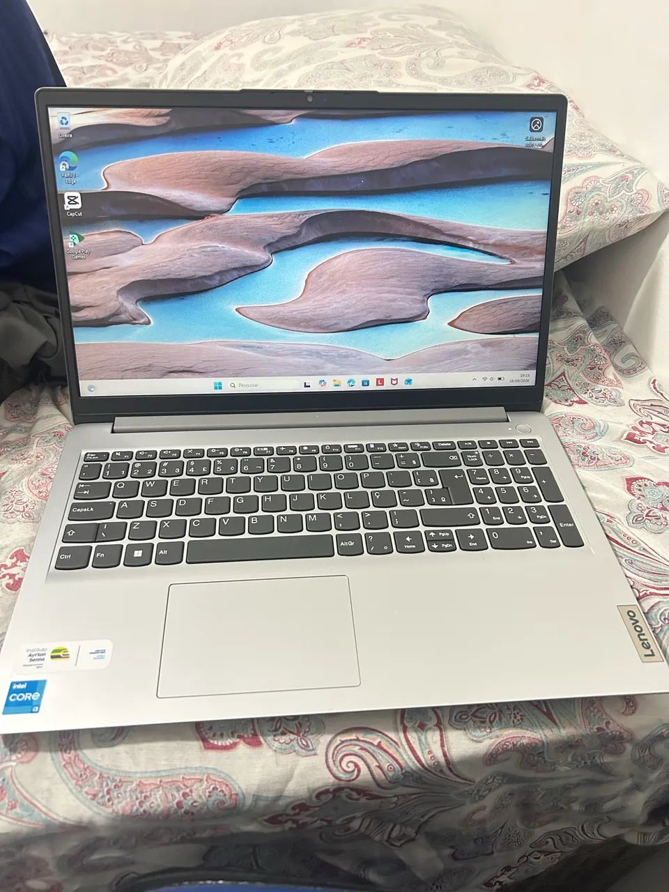 Vendo Notebook Lenovo 