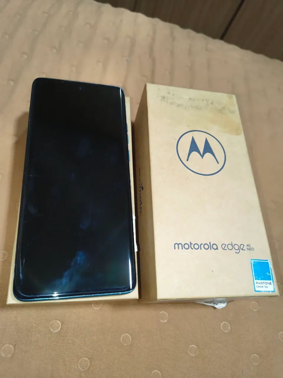 Moto Edge 40 neo 