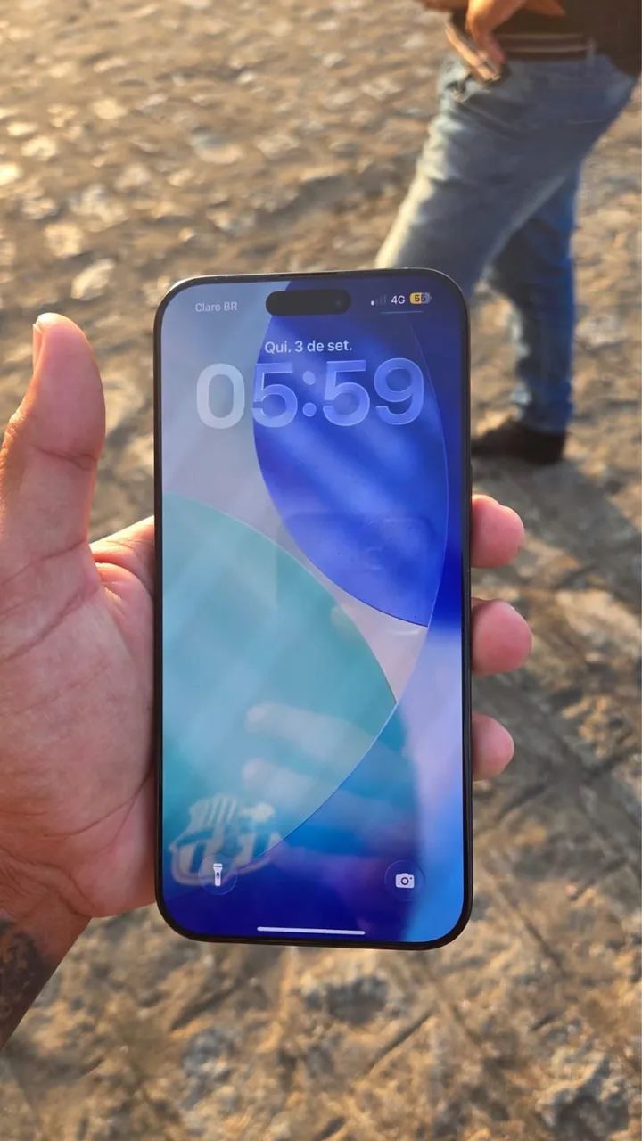 iPhone 16 Pro Max - Foto 3