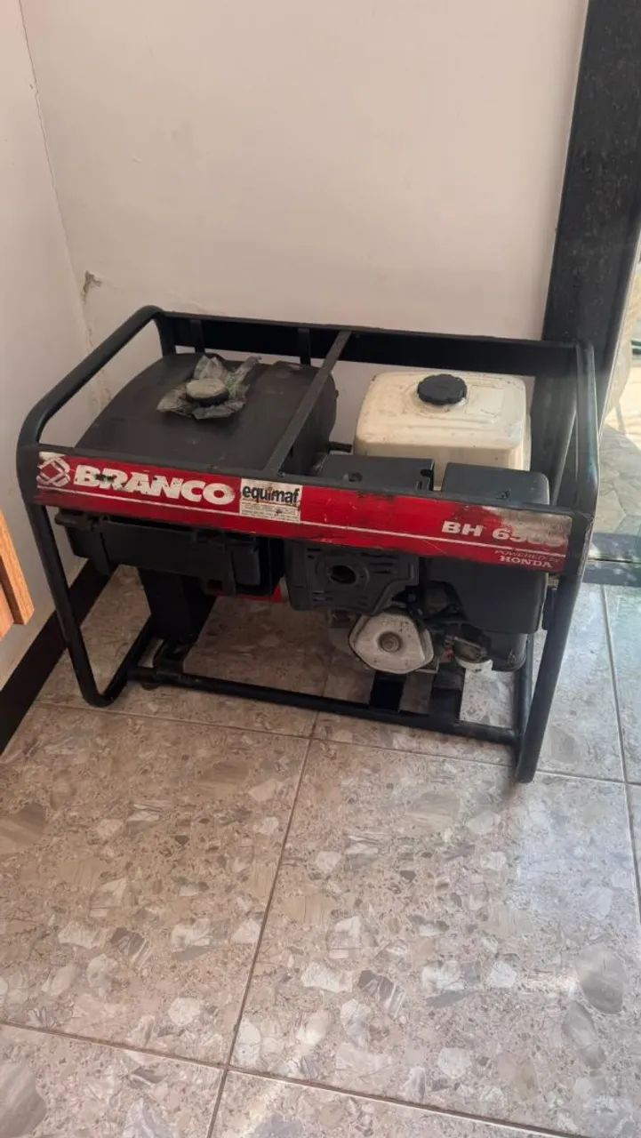 Gerador branco 6500 motor Honda  - Foto 2