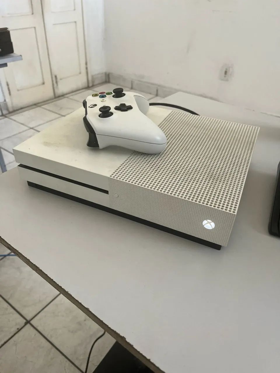 Xbox one s + 2 controles - Foto 2