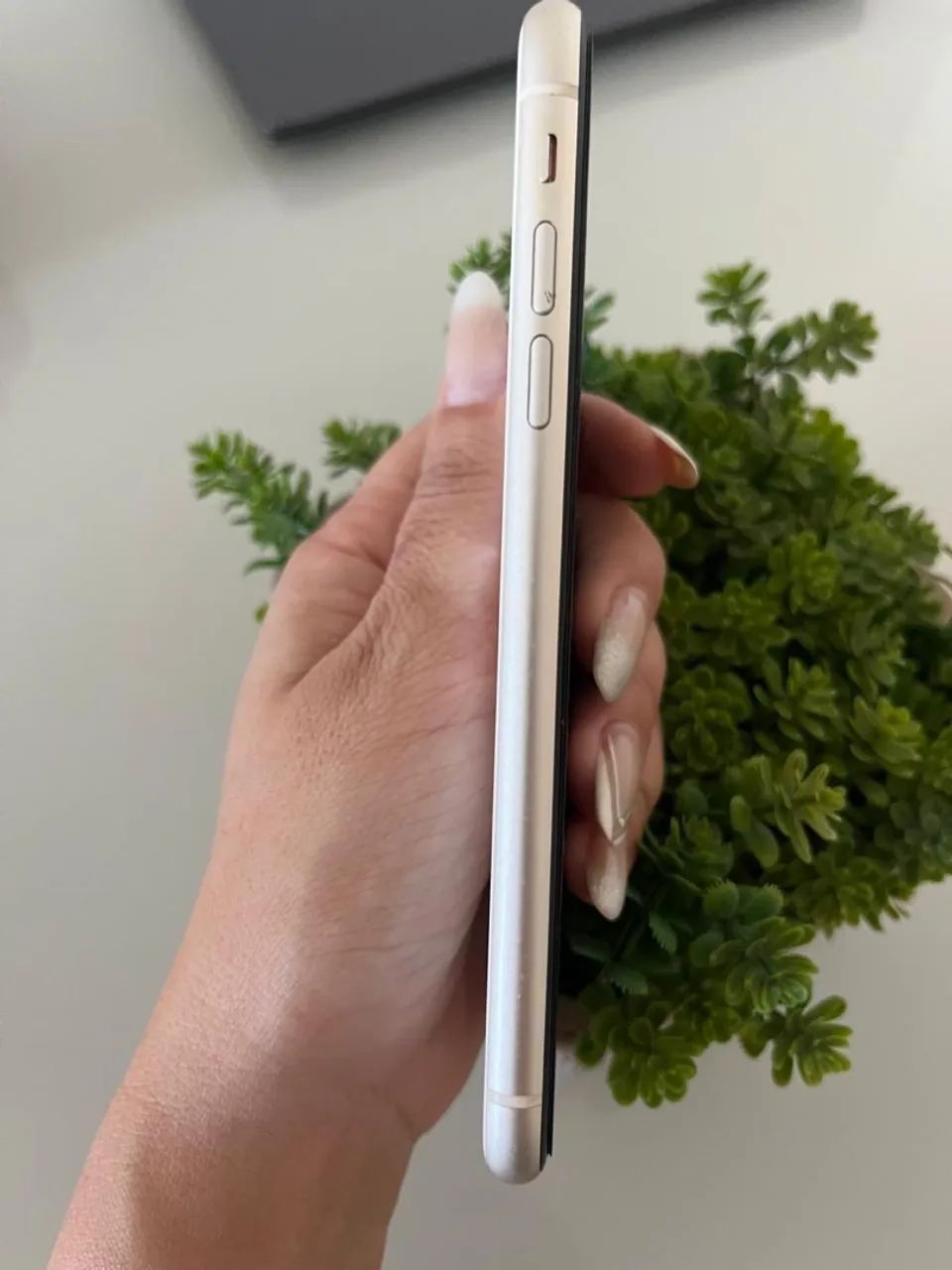 iPhone 11 - 64GB - Em perfeito Estado  - Foto 4
