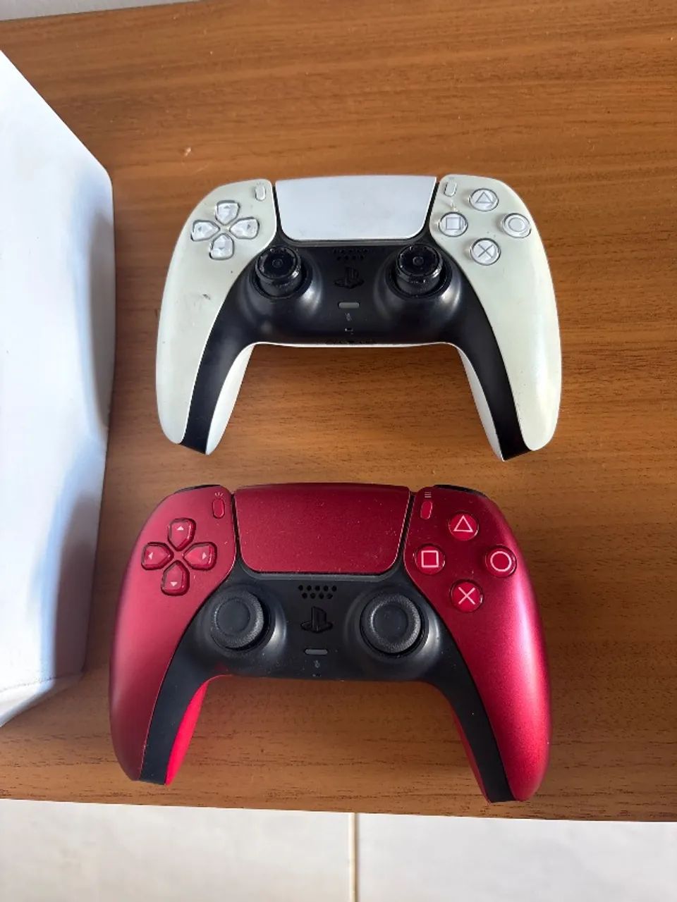 PlayStation 5 + 2 controles  - Foto 2