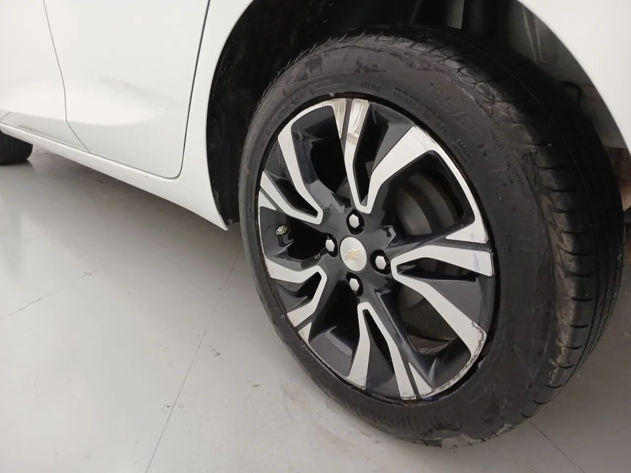 Chevrolet Onix Hatch Premier 1.0 12V TB Flex Aut. 4P, foto 12 de 18