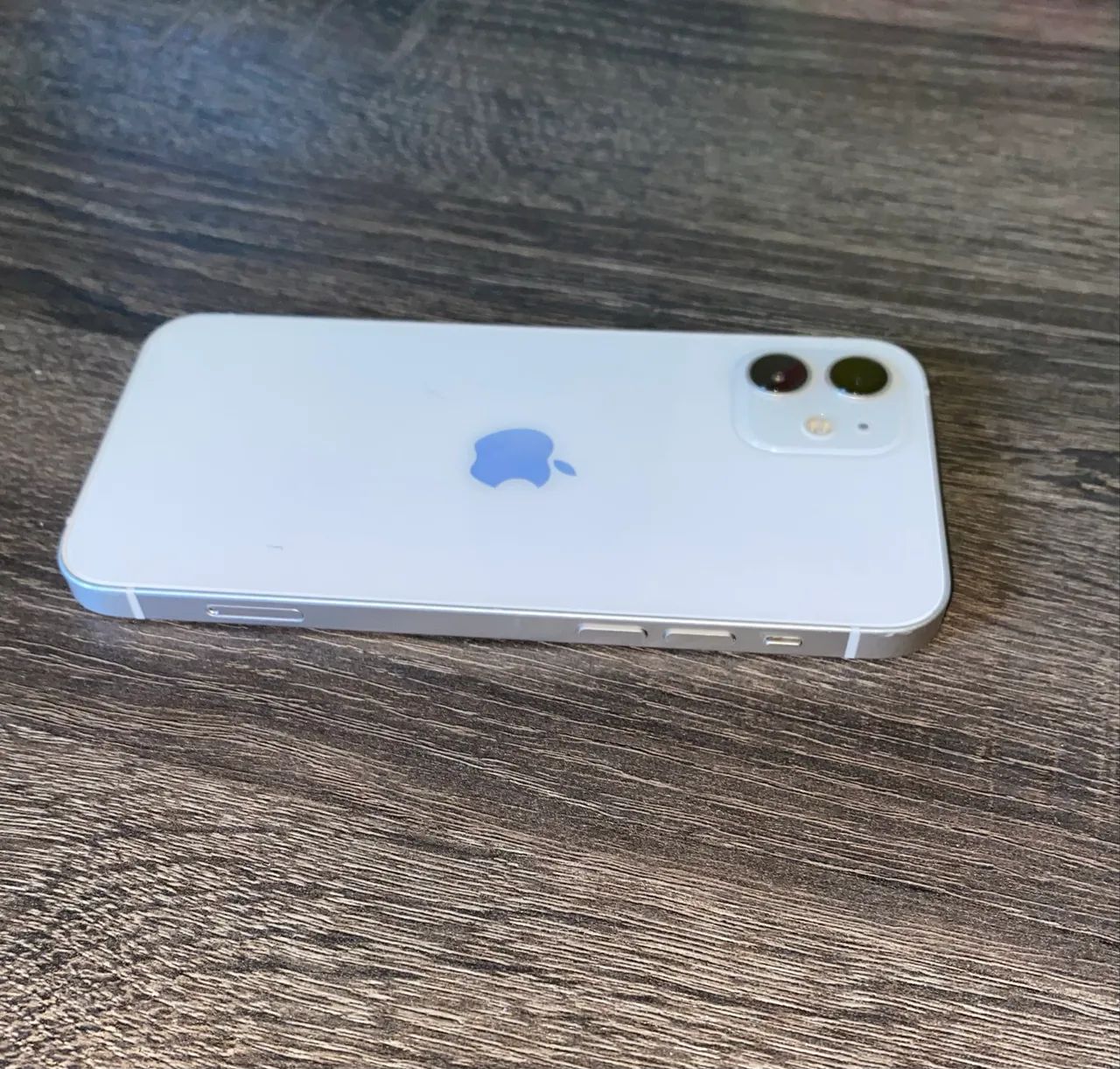 iPhone 12 Branco 64GB - funcionando - ótimo para uso - Foto 2