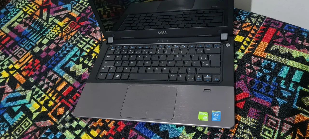 Vendo notebook Dell Vostro 5470 com placa de video - Foto 3
