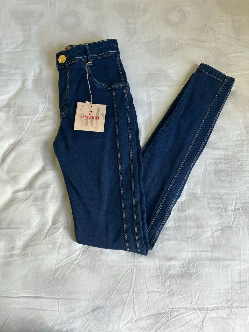 Calça jeans modelo feminina tam 42, NOVO