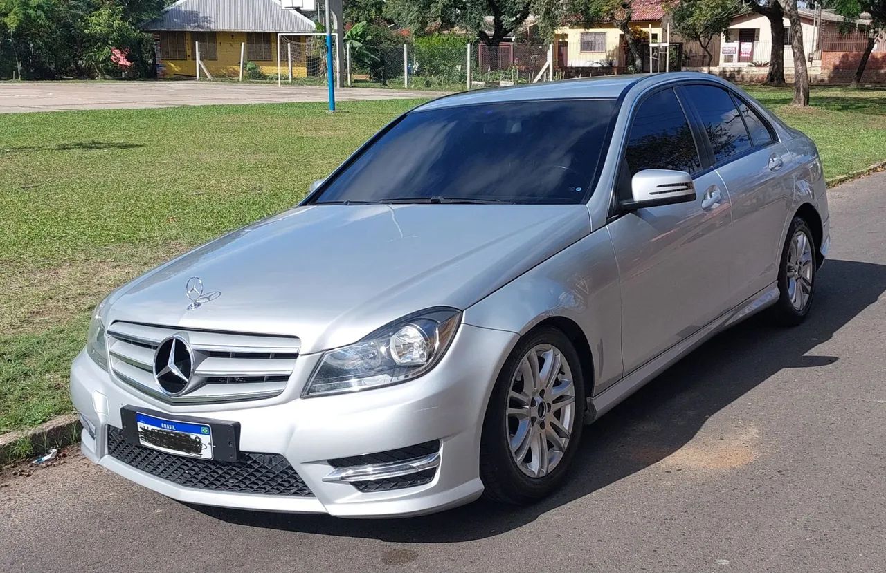 Mercedes-Benz C-180 2013