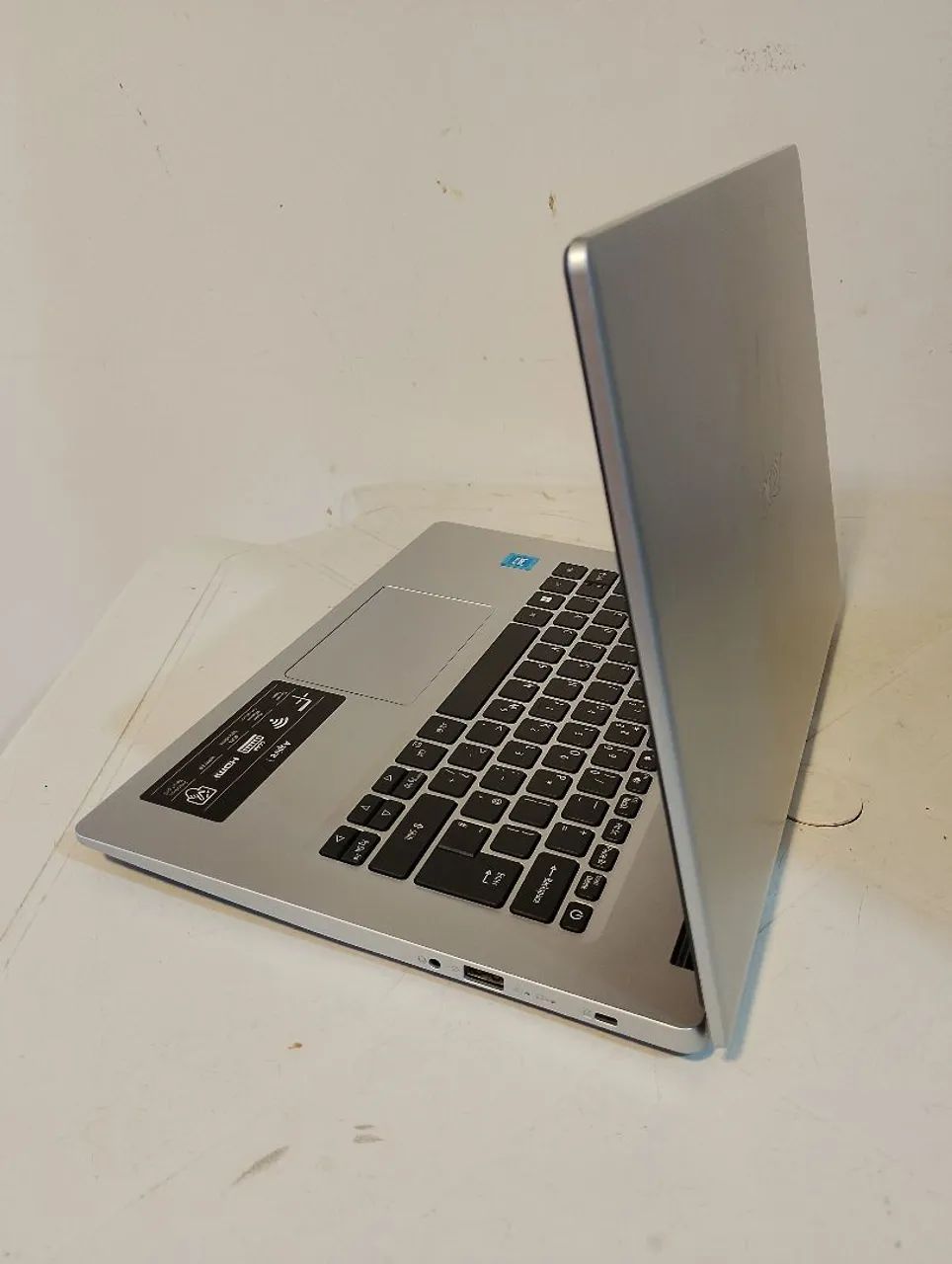 Notebook Acer Aspire 1 com Processador Intel Celeron - Bateria com Excelente duração! - Foto 4