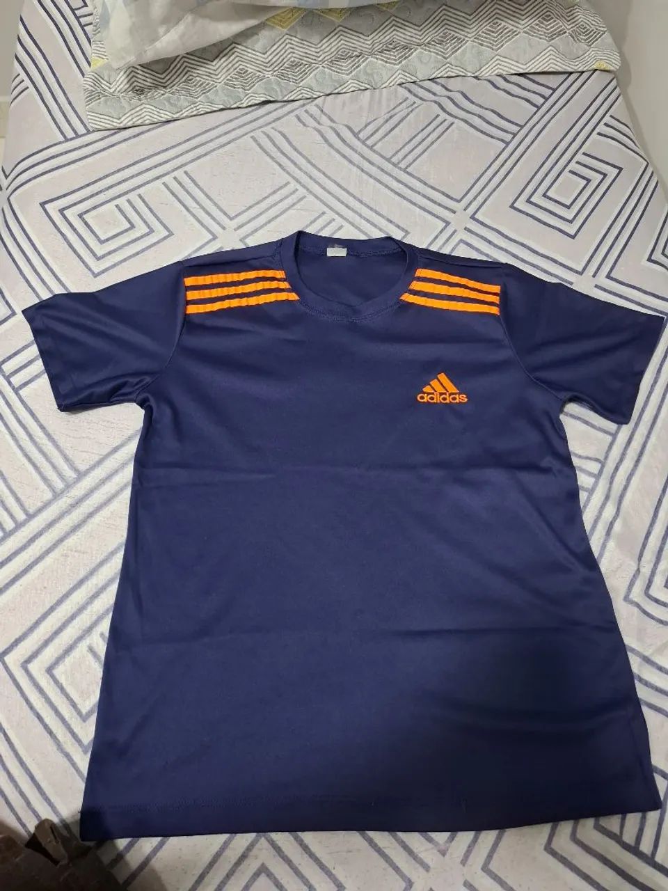 Vendo camisas Tamanho P - Foto 4
