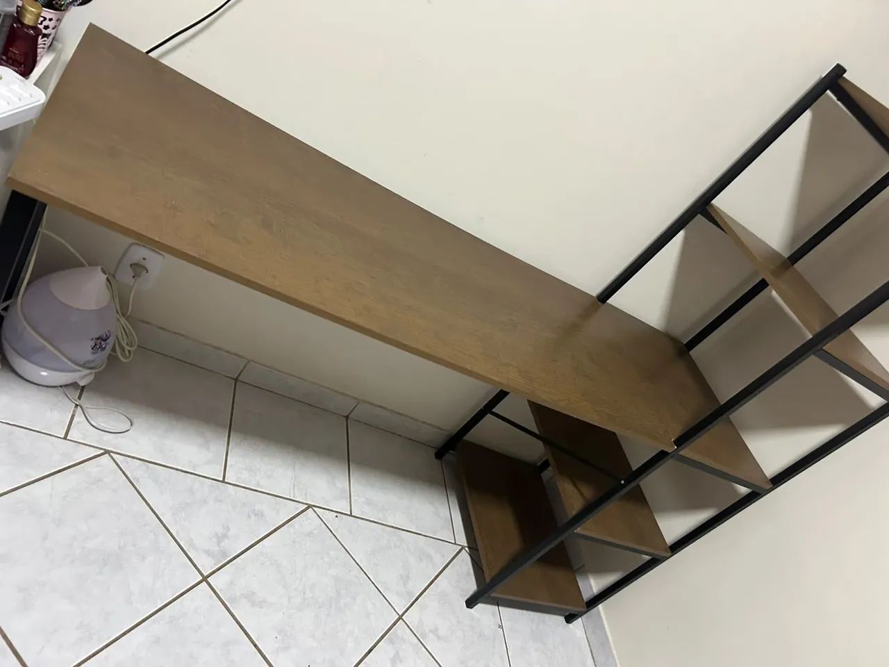 Mesa escrivaninha com 5 prateleiras - Foto 4
