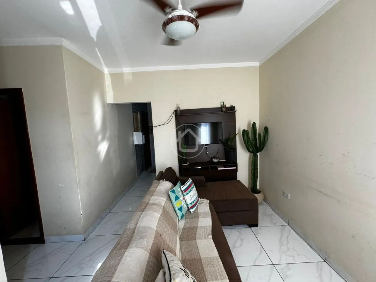CASA COM 2 QUARTOS - VILA SANTA LUZIA - Foto 3