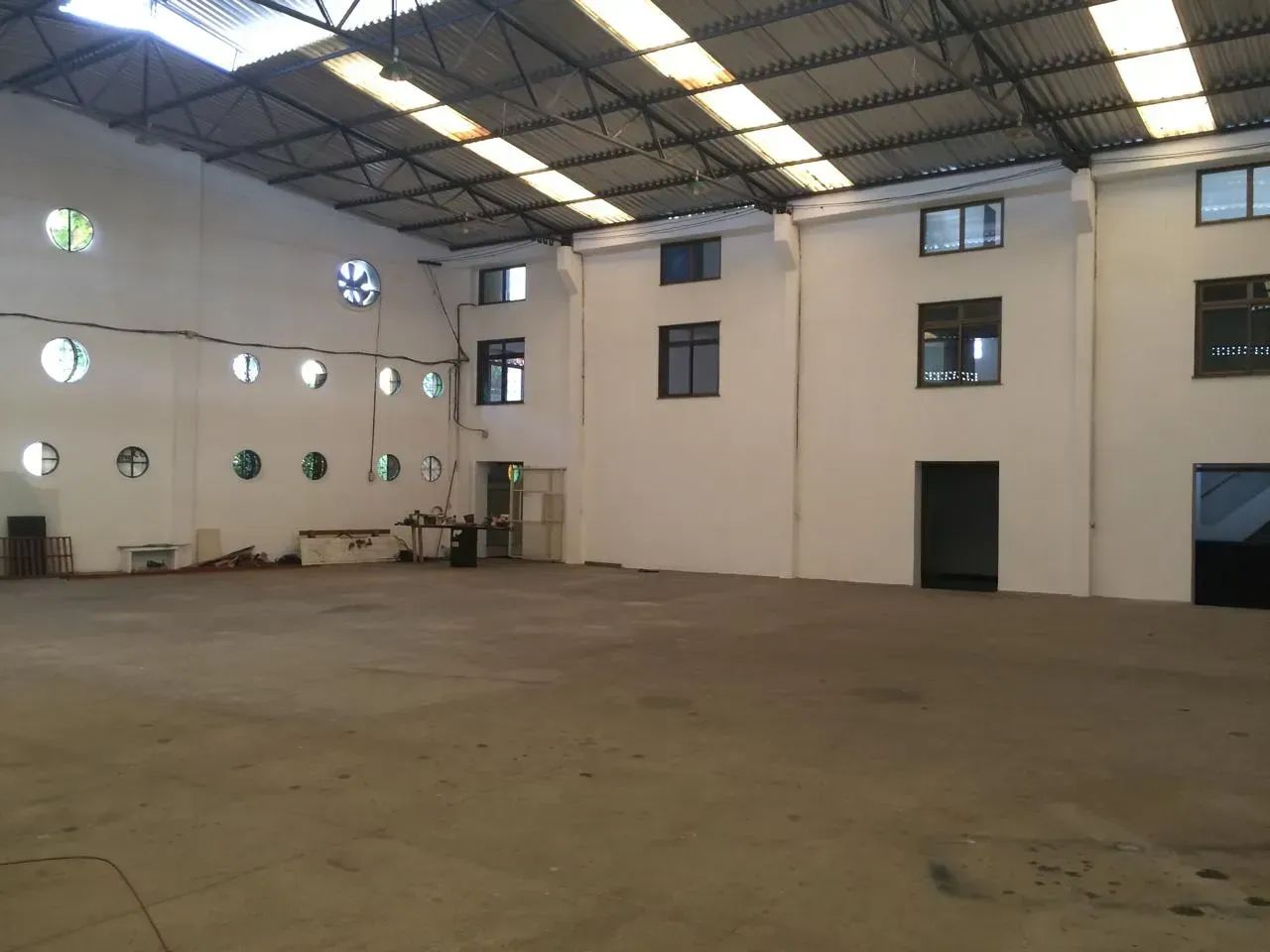 OLARIA ALUGO EXCELENTE GALPÃO - Foto 4