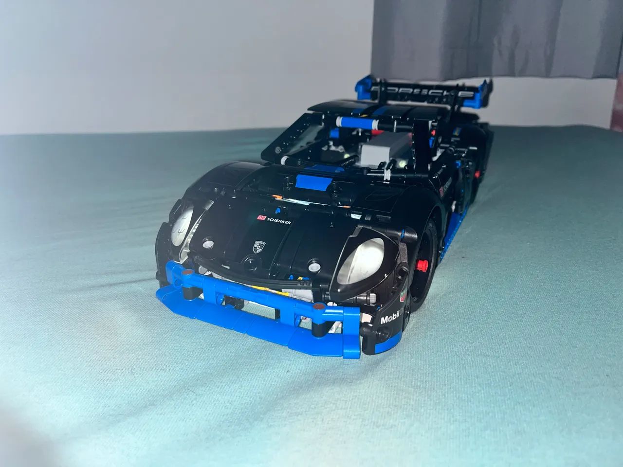 Lego Technic Porsche GT4 e-Performance Original - Foto 2