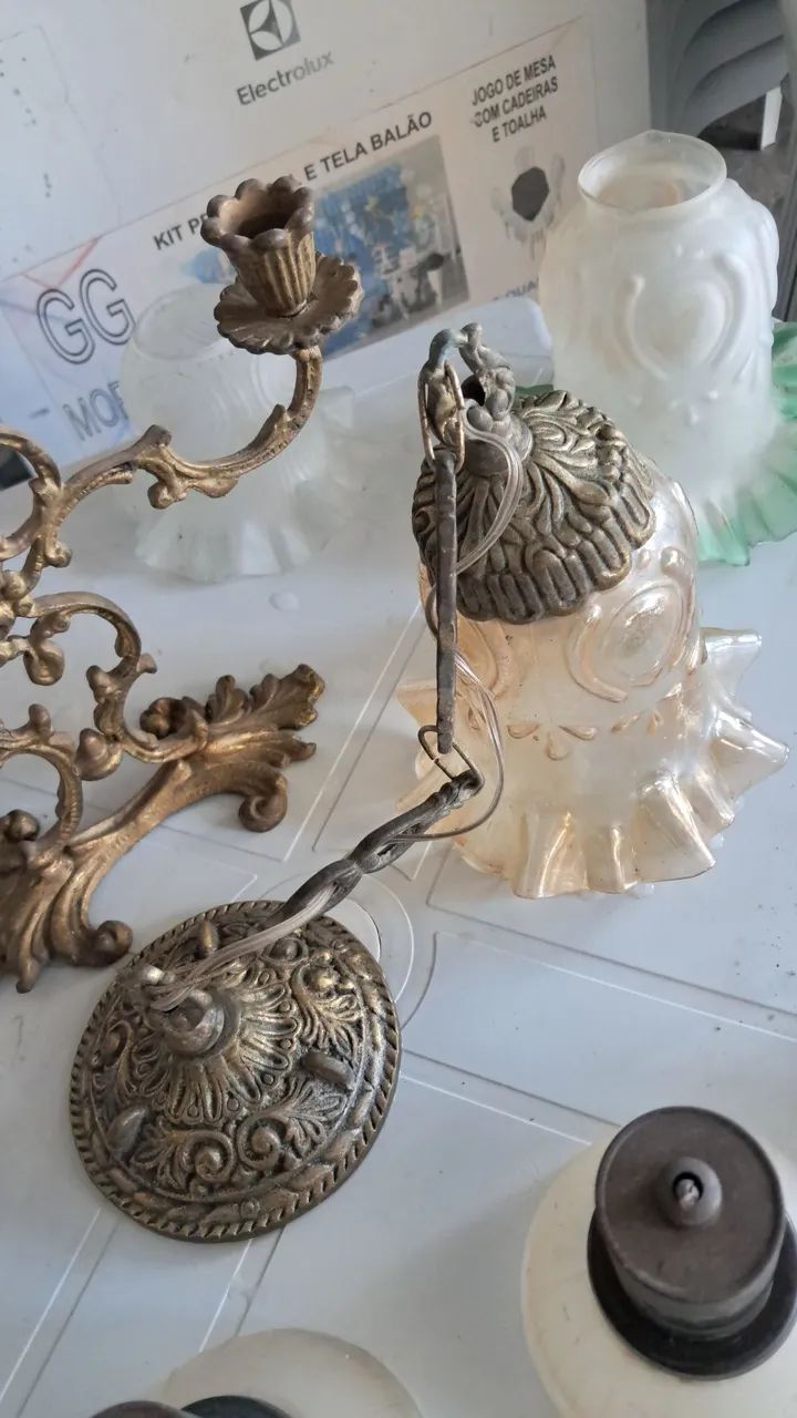 Abaju de bronze e peças  - Foto 4