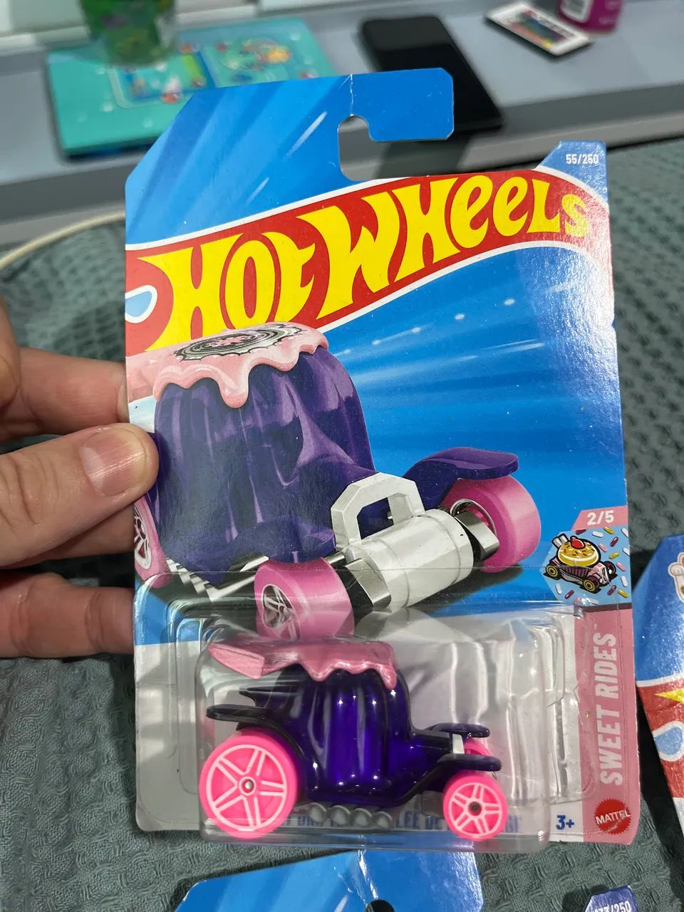 Kit c/3 carrinhos Hot Wheels - Foto 4