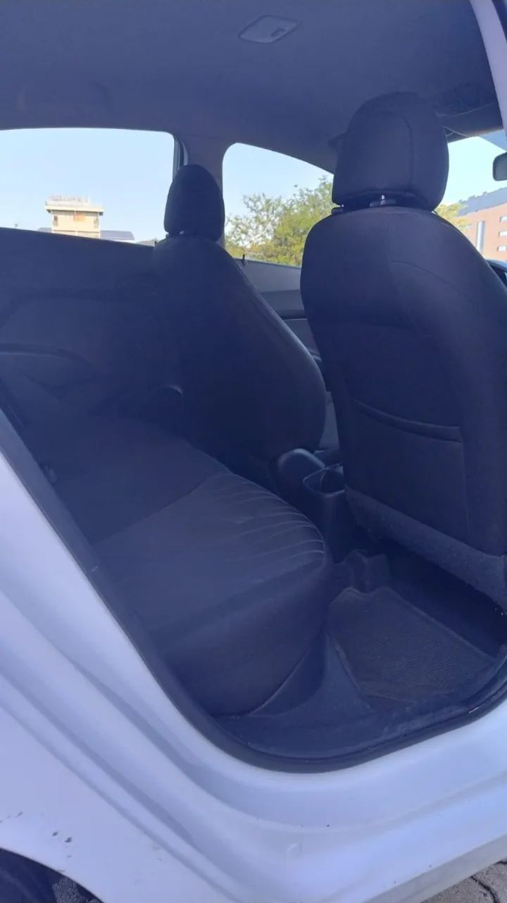 Hyundai HB20 Comf./c.plus/c.style 1.0 Flex 12V 2015 - Foto 4