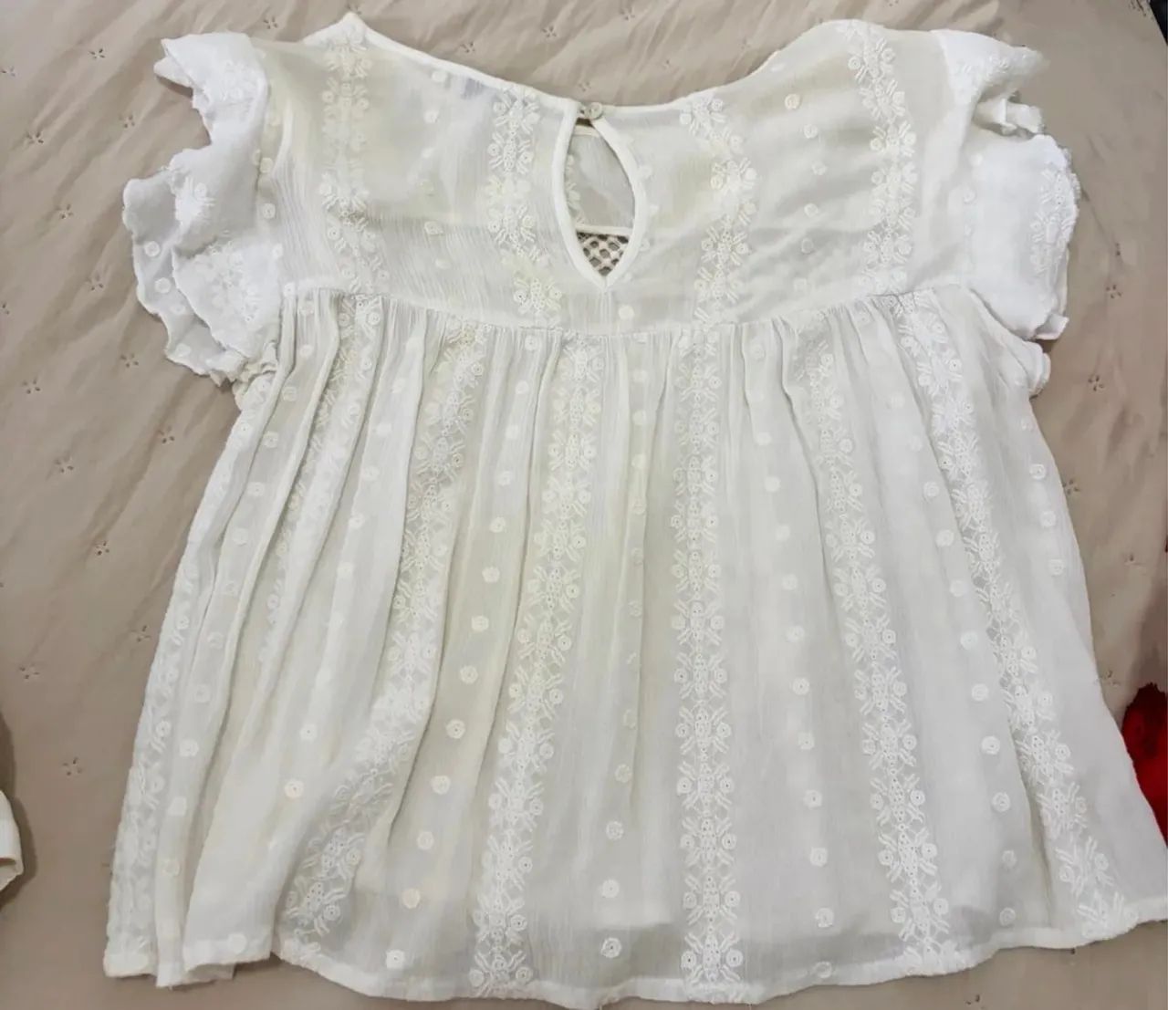 Blusa branca - Tamanho P  - Foto 4