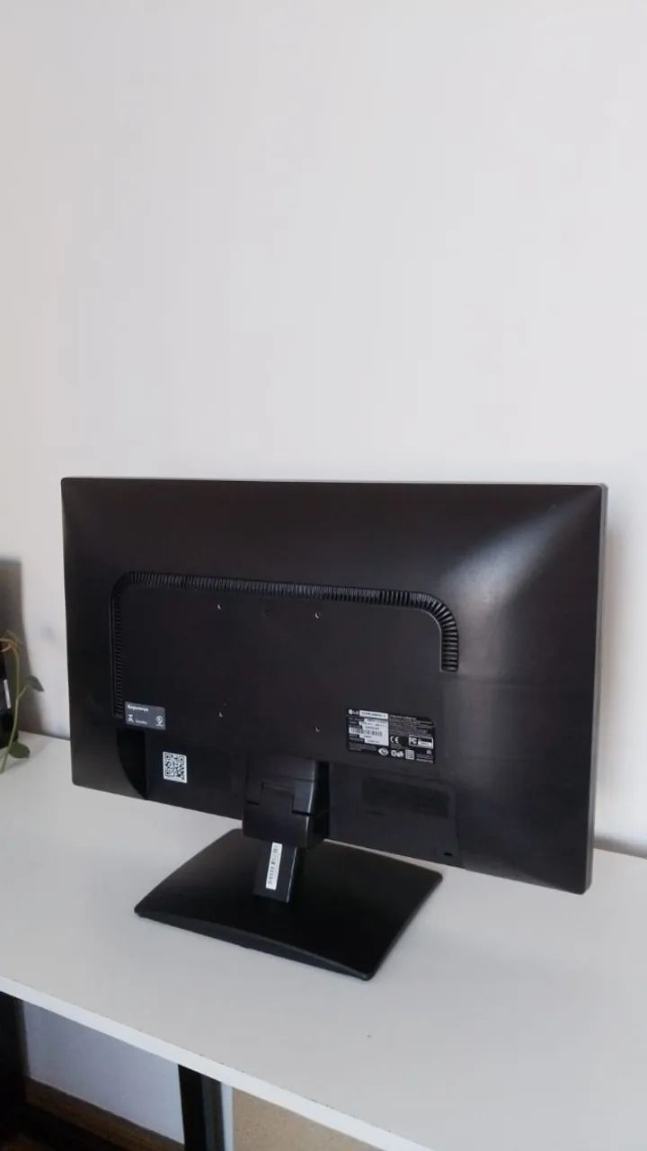 Monitor LG 23 polegadas 23MB35-VQ-H - Foto 2