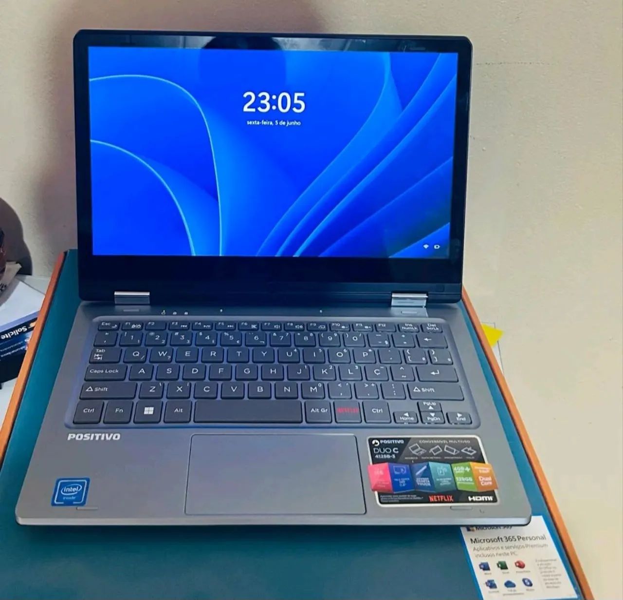 Notebook touch-screen Positivo 4RAM 256GB  zerado