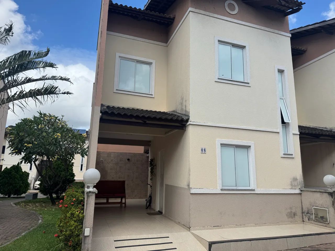 Casa Duplex em Condomínio Monte Prince II