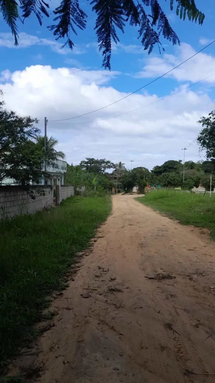 Terreno grande e murado próximo a praia 15x40m