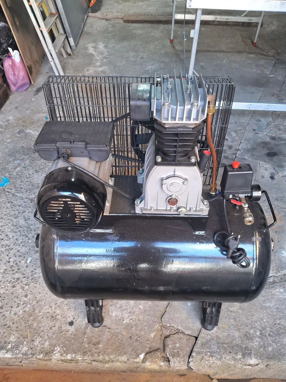 Compressor 175 litros 10 pés 