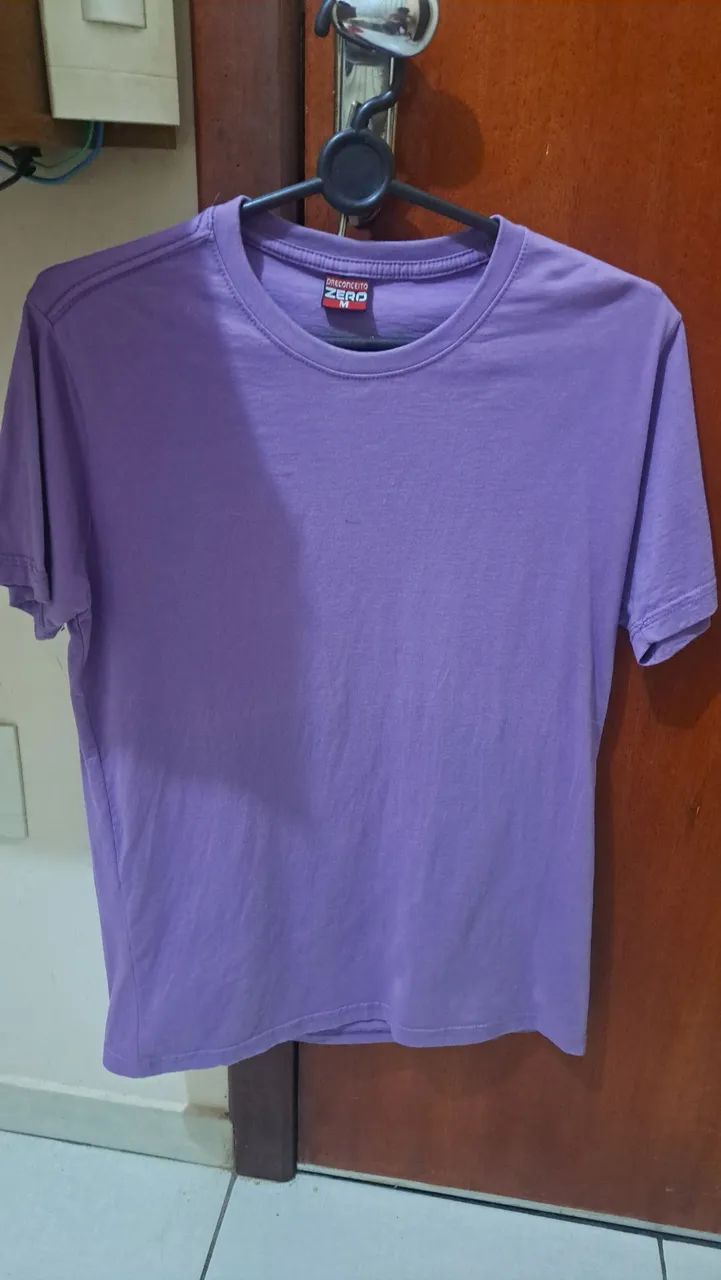 Camisa lilás tamanho M em perfeito estado - Foto 2