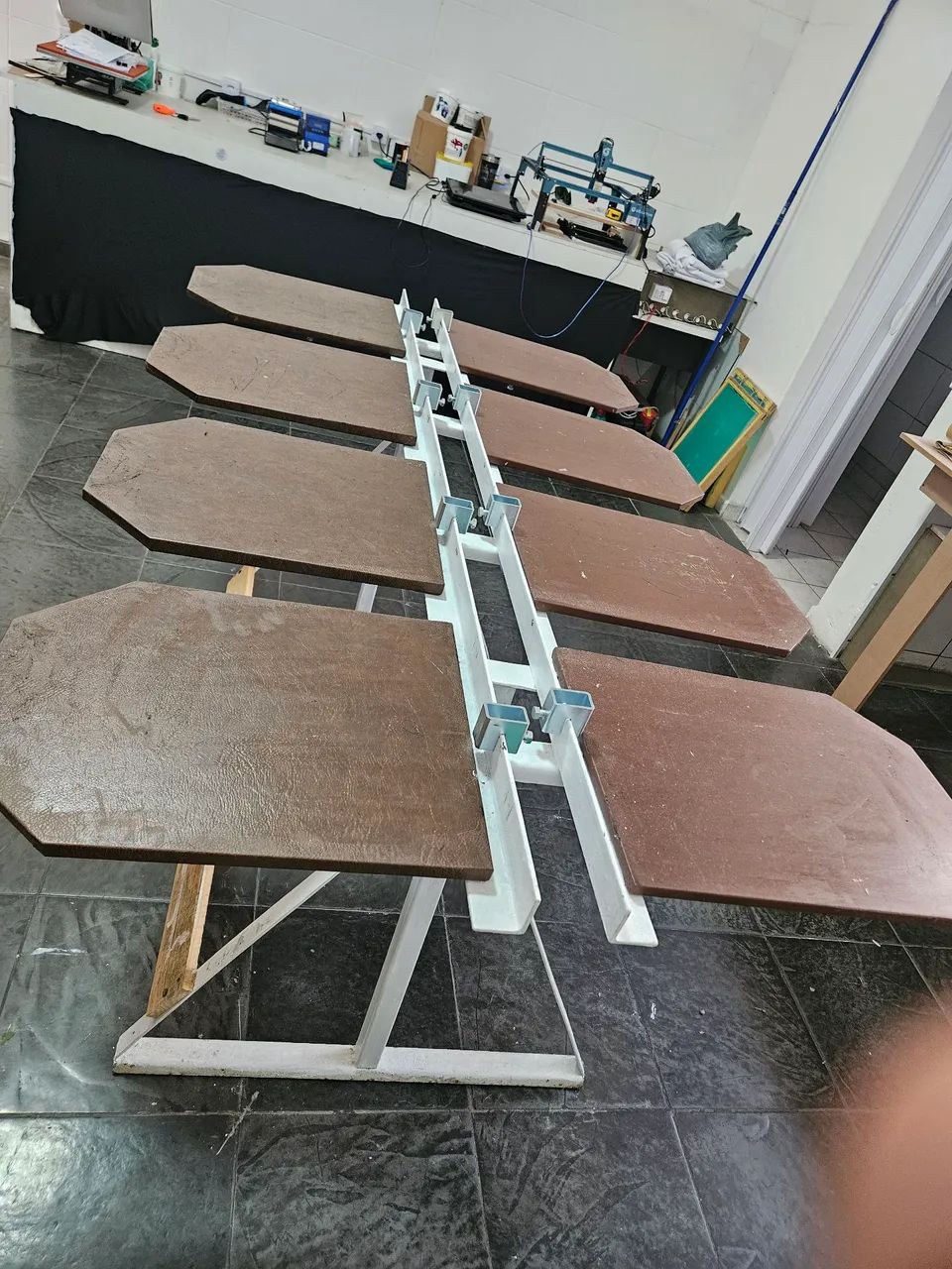 Mesa para estampar camisetas 8 berços  - Foto 4